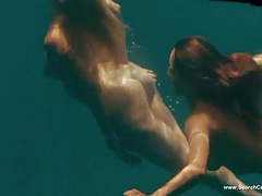UhFuck presents: Kelly brook & jessica szohr nude & sexy - piranha - hd