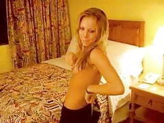 UhFuck presents: College girl maturbates