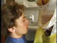 UhFuck presents: A  quatre dans la salle de bain