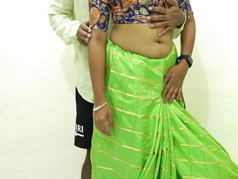 UhFuck presents: Bhabhi ne chhote devar ke sath ki chudai