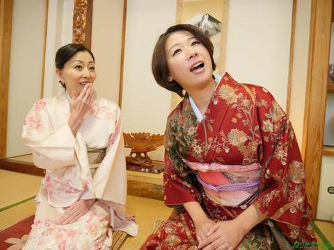 UhFuck presents: - kimono beauty x2 and 3p messy! yuriko hosaka sachiko takashima
