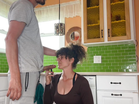 UhFuck presents: Stepmom caught and continued on facetime