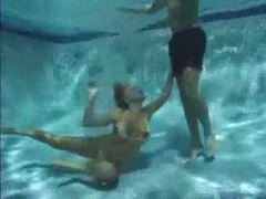 UhFuck presents: She has a threesome underwater