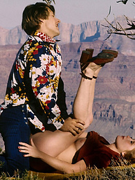 UhFuck presents: Couple get so horny and end up fucking by the Grand Canyon